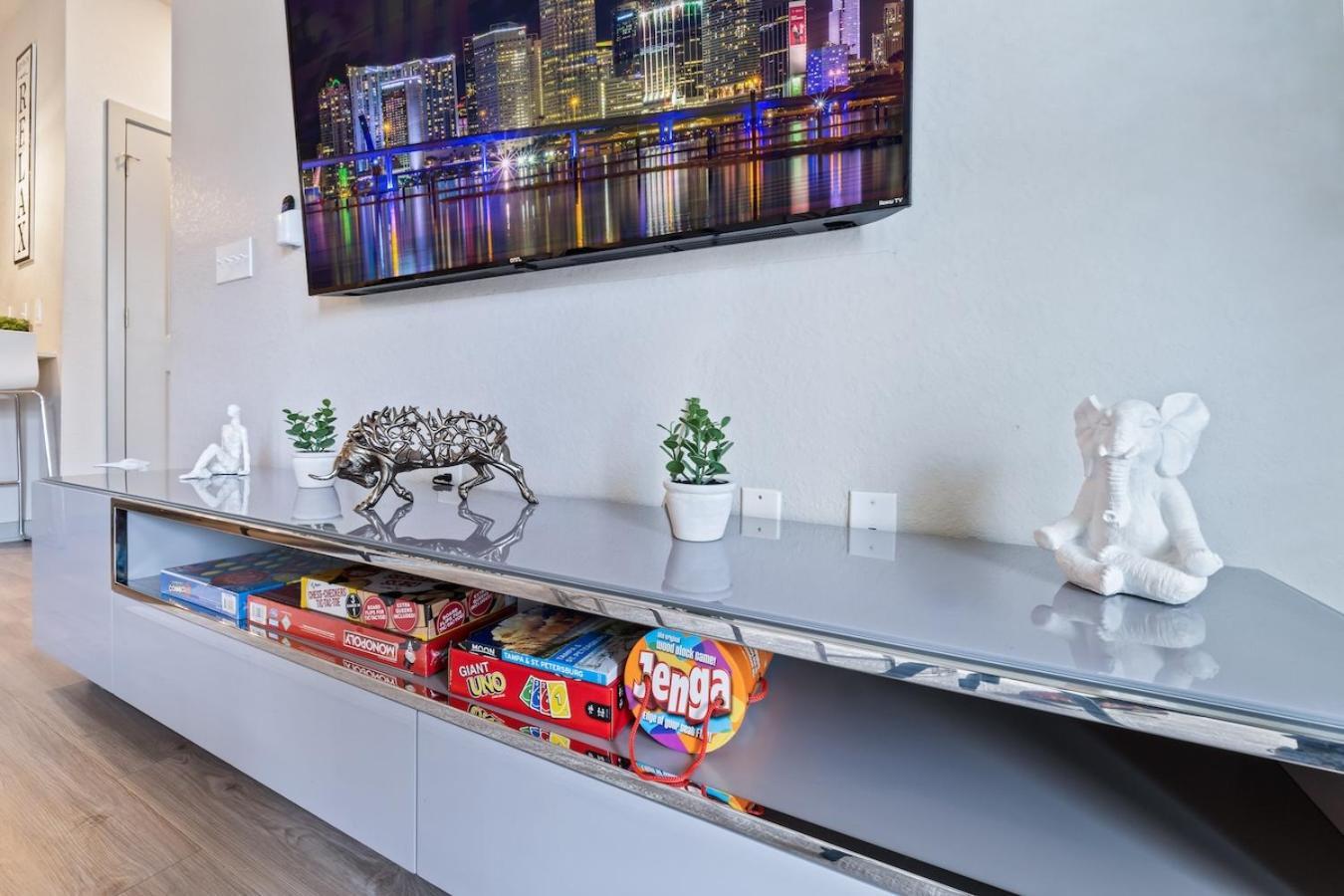 Tropicana Field 2 Bed In Dwtwn With Free Parking Apartment Sankt Petersburg Exterior foto