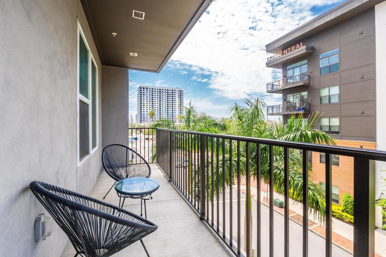 Tropicana Field 2 Bed In Dwtwn With Free Parking Apartment Sankt Petersburg Exterior foto