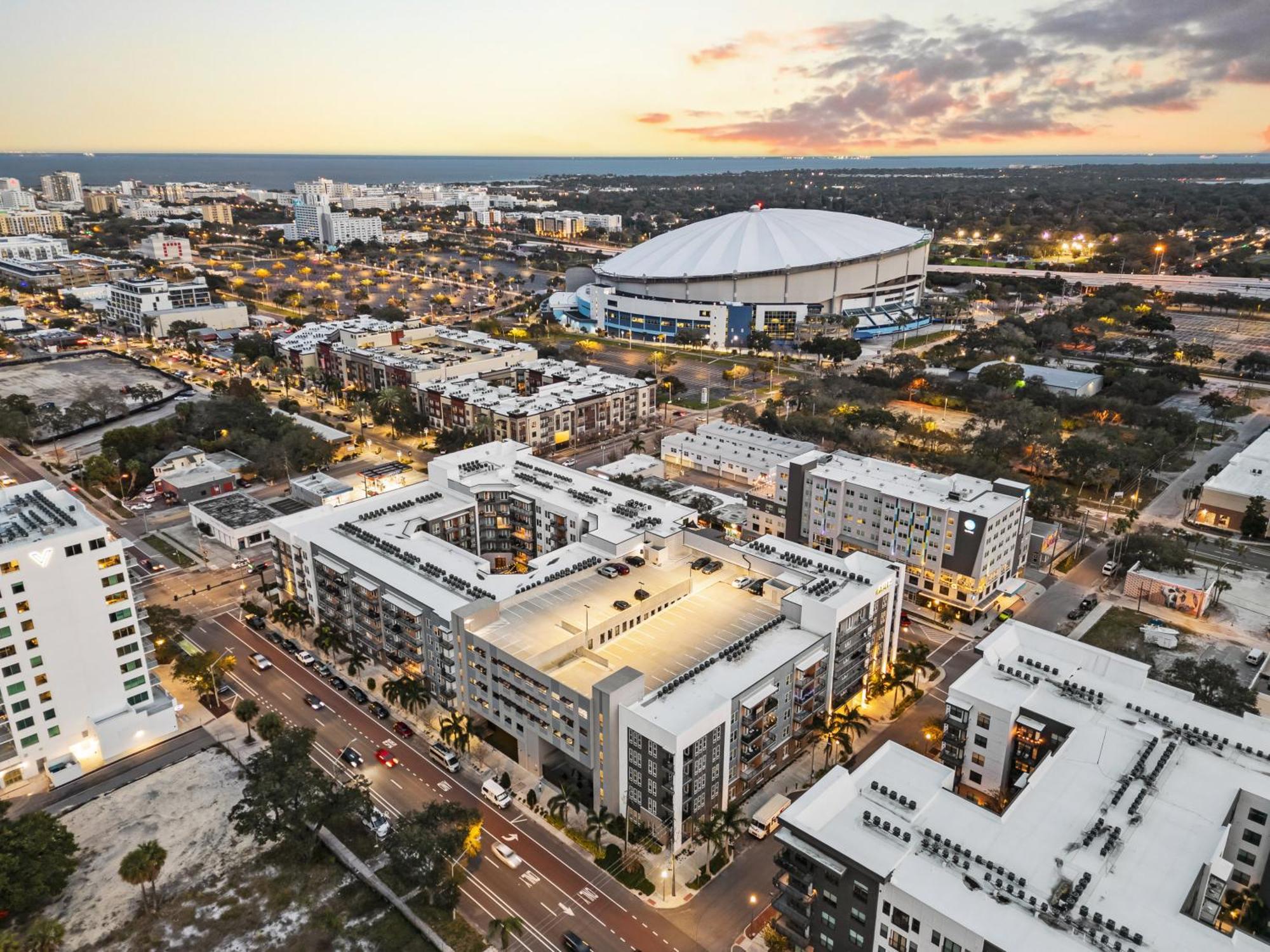 Tropicana Field 2 Bed In Dwtwn With Free Parking Apartment Sankt Petersburg Exterior foto