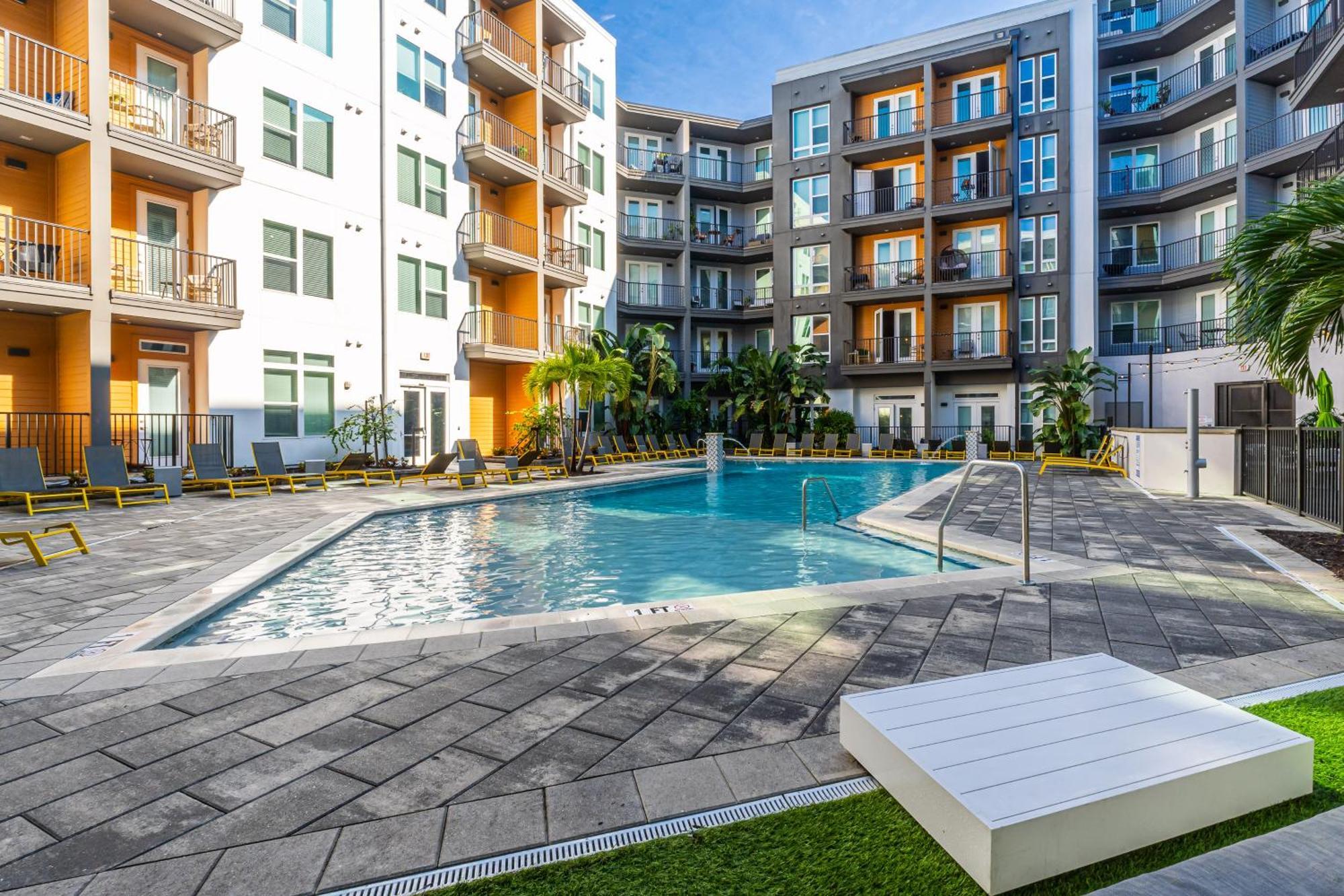 Tropicana Field 2 Bed In Dwtwn With Free Parking Apartment Sankt Petersburg Exterior foto